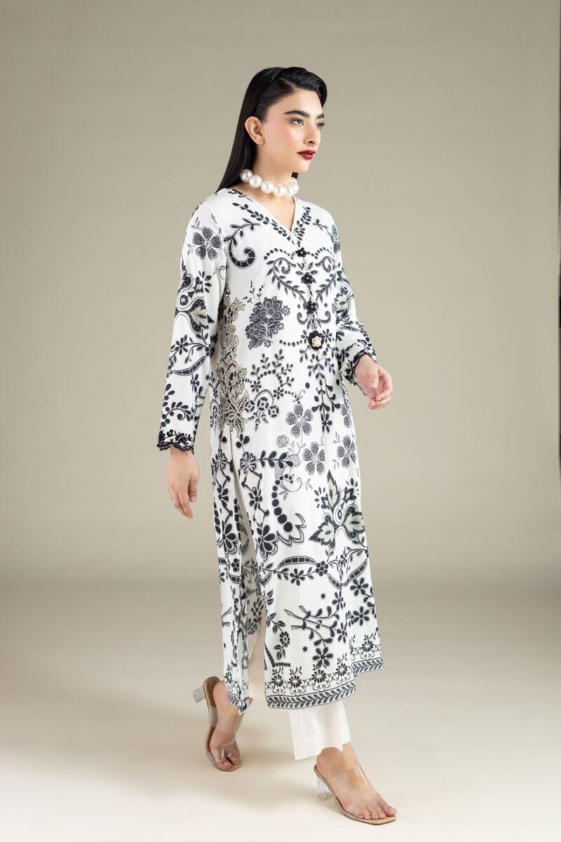 Monochrome Back-Embroidered Kurta