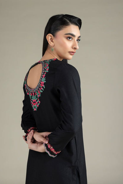 Black Embroidered Back-Keyhole Kurta